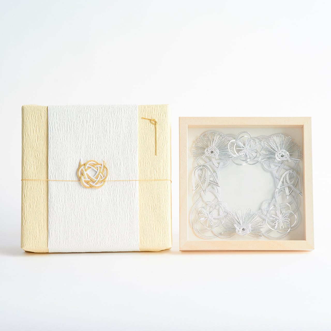 オーダーギフト】水引お祝いフレーム 松竹梅 銀 | 紙単衣