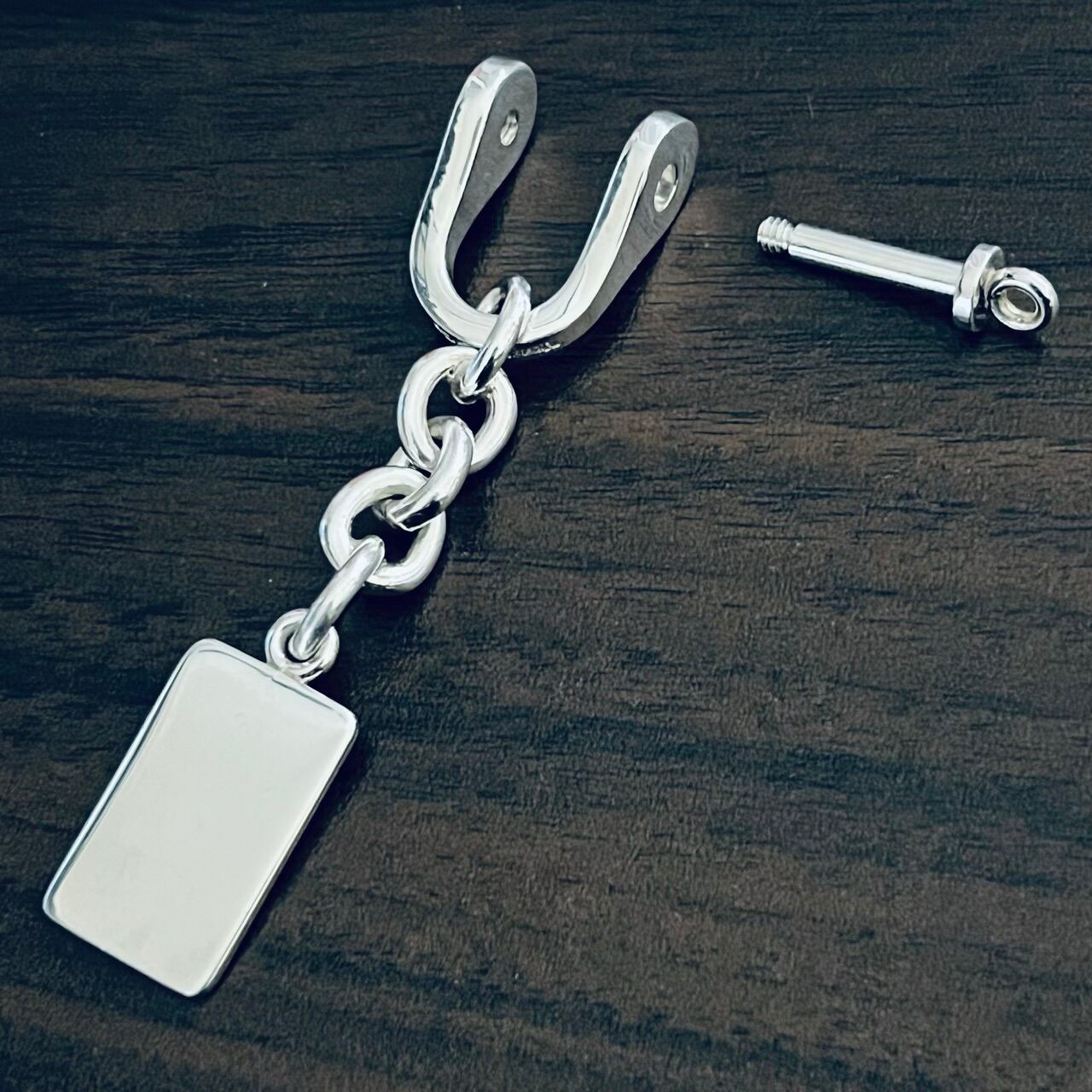 VINTAGE TIFFANY & CO. Shackle Key Holder Sterling Silver Deadstock 