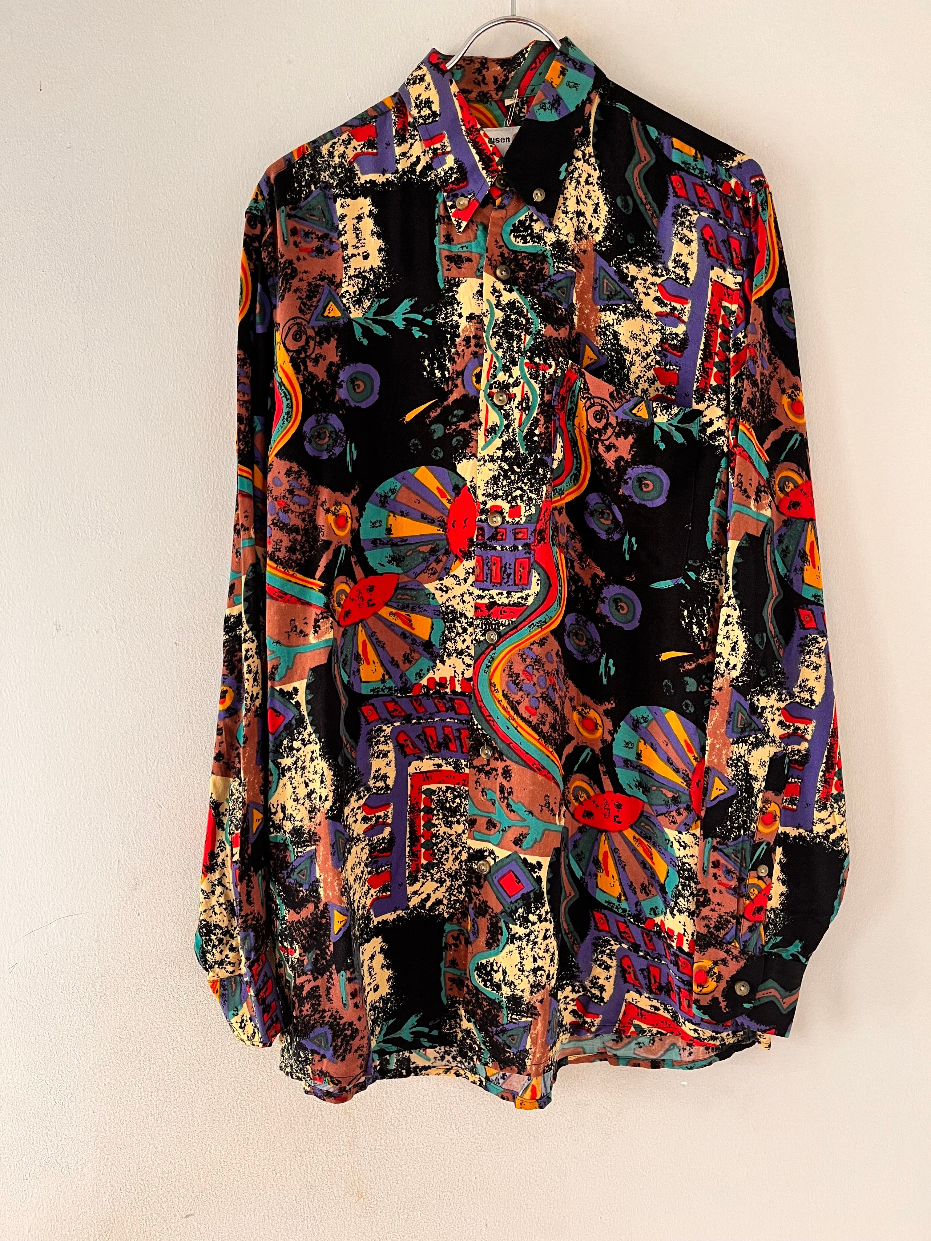 活気を感じるシャツ