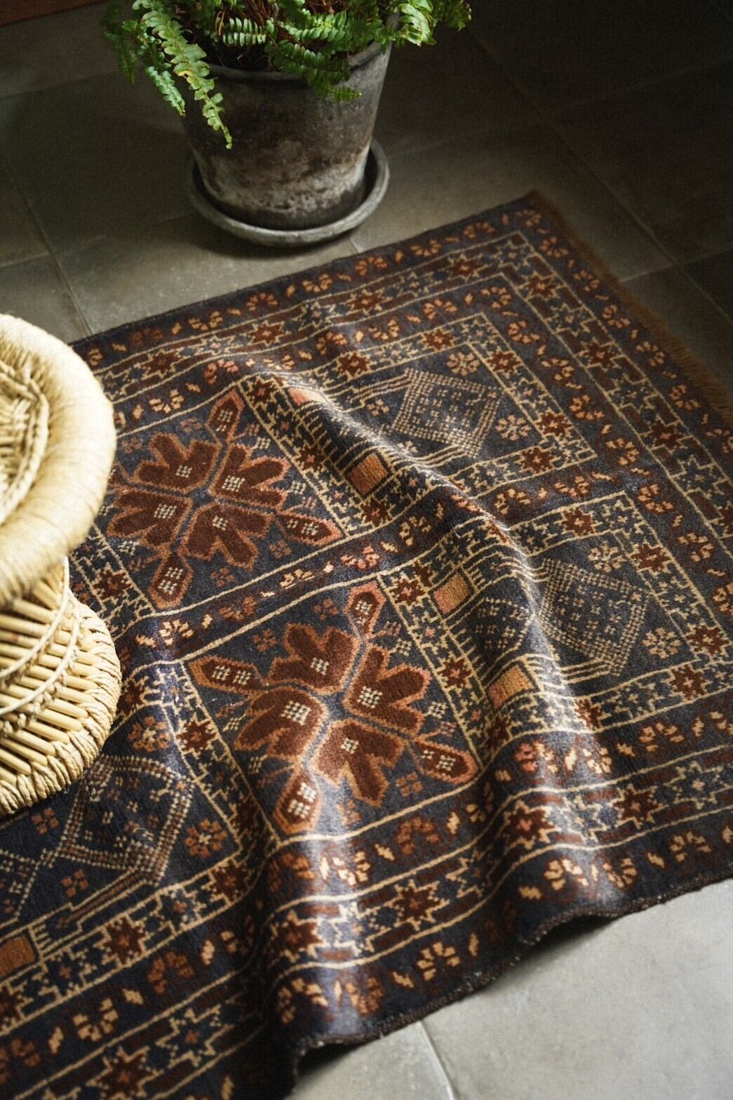 1340-Vintage Baluch rug