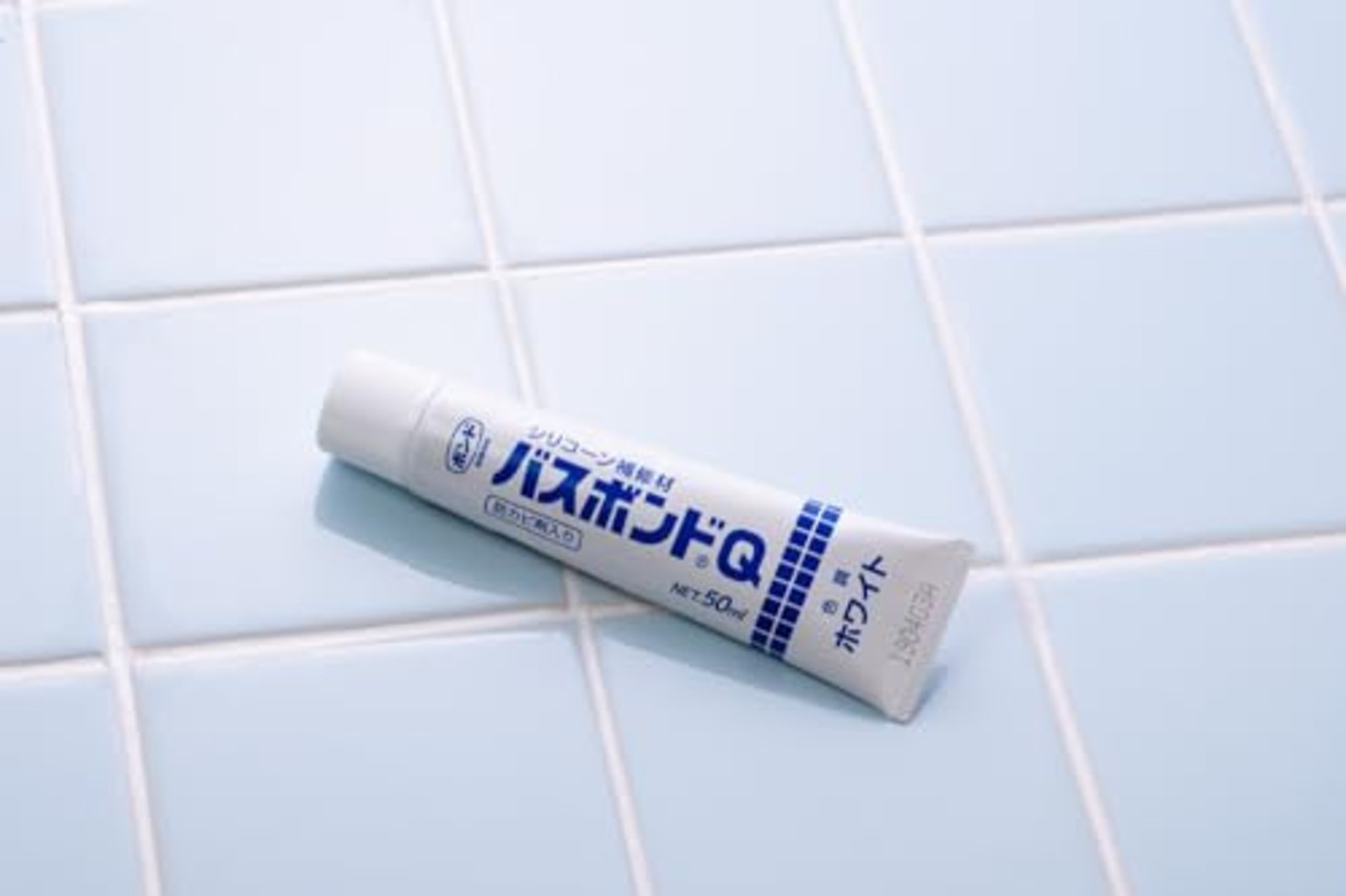 コニシ(KONISHI) ボンド バスボンドQ ホワイト 50ml #04884