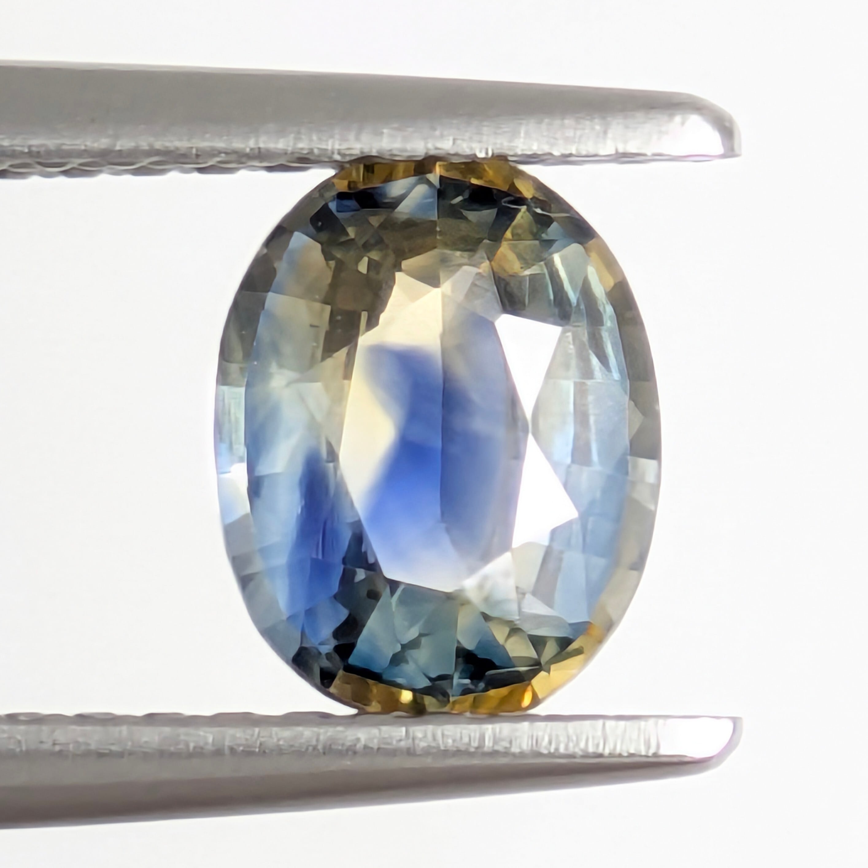 バイカラーサファイアルース マダガスカル産【0.83ct】PRO208708