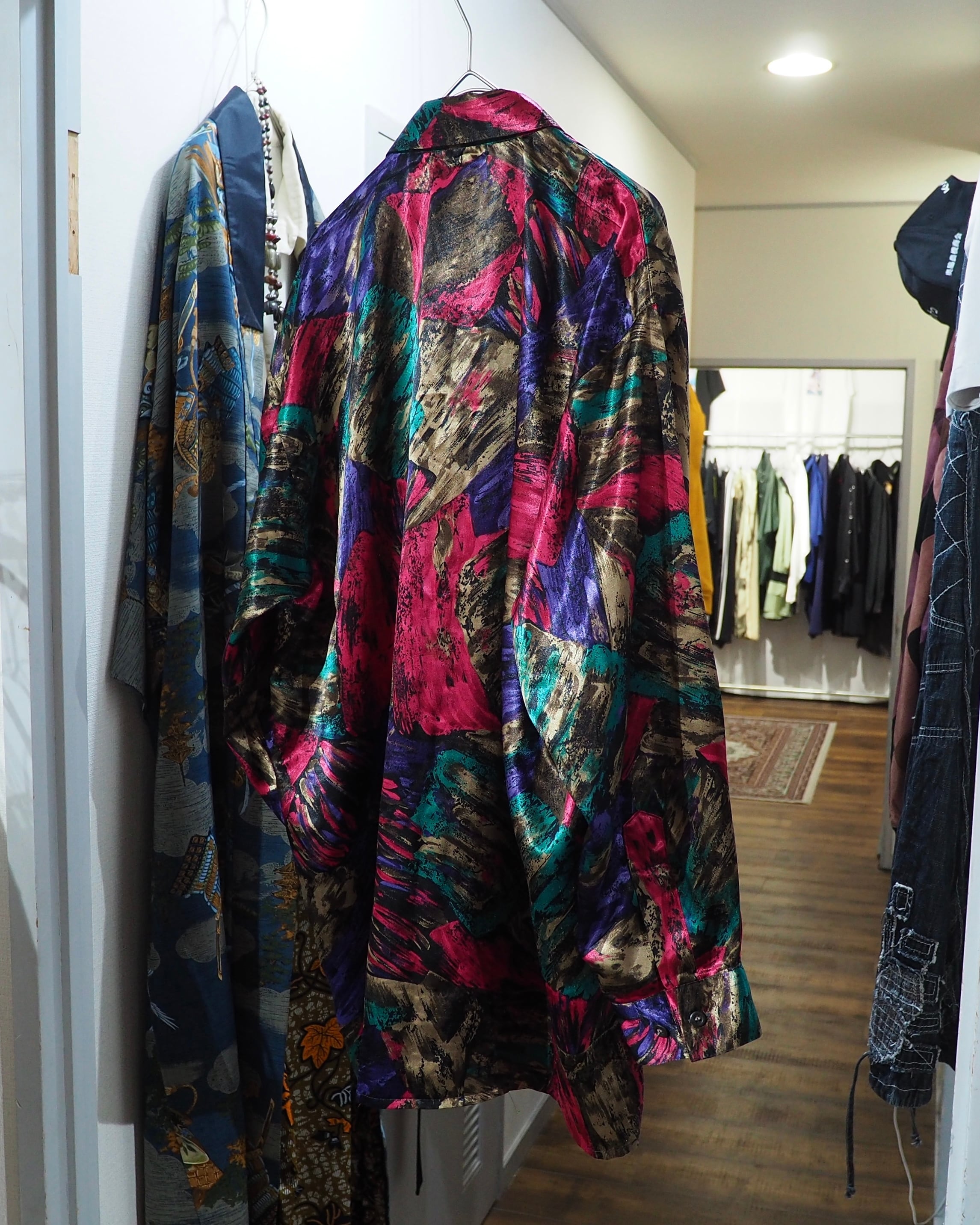 1980 - 90s Bewitching Multi Color painted vintage Drape loose Shirt