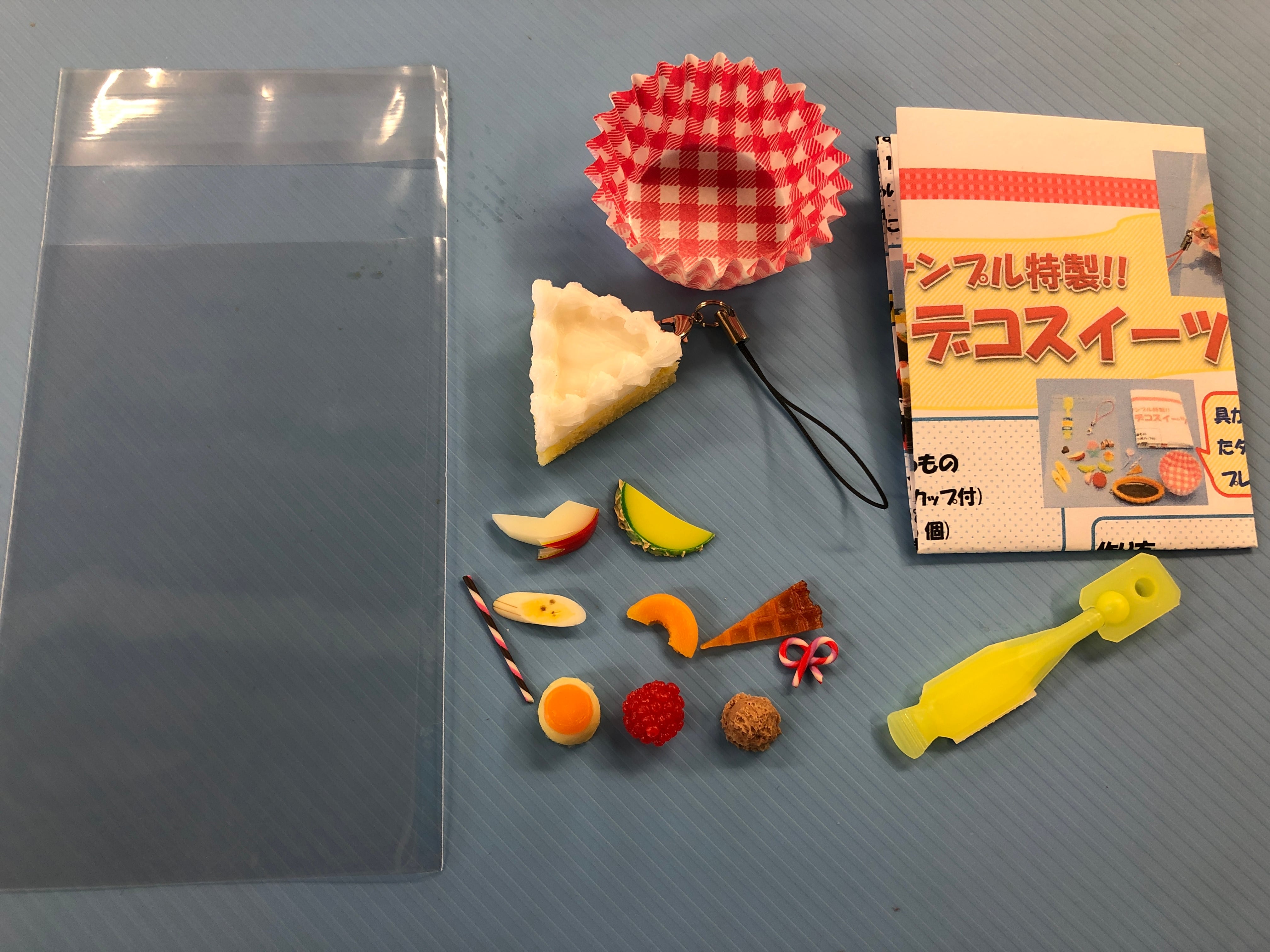 食品サンプルストラップ製作キット(スイーツ/クレープ白) | 【静岡 葵