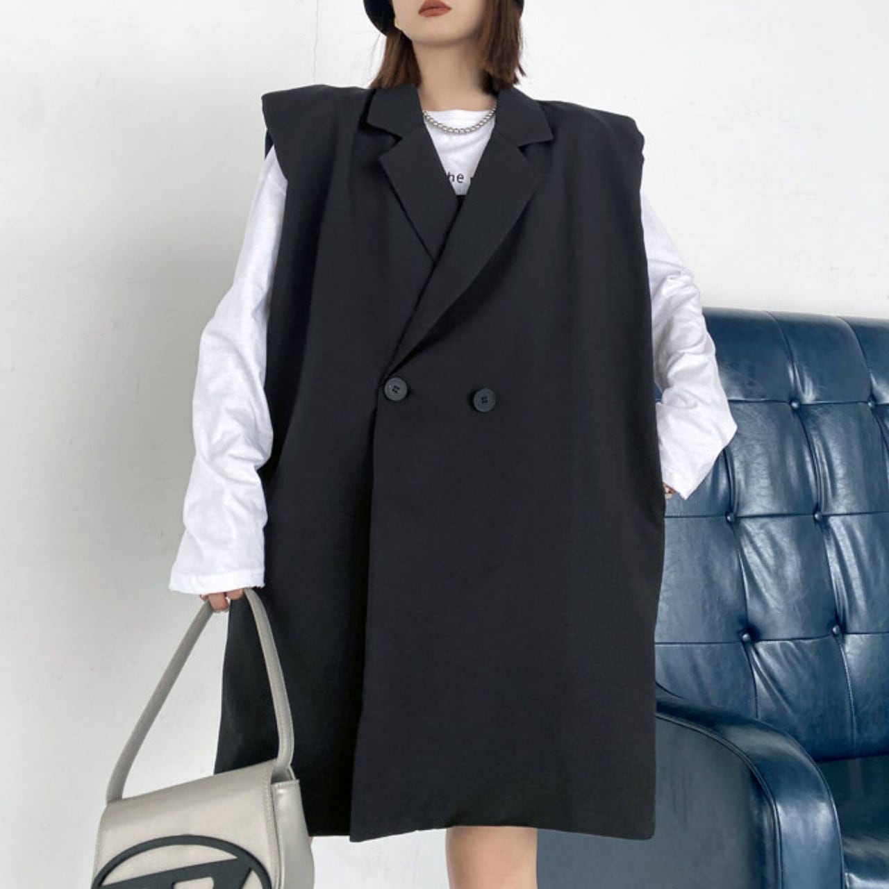 Oversized V-neck Vest 01344