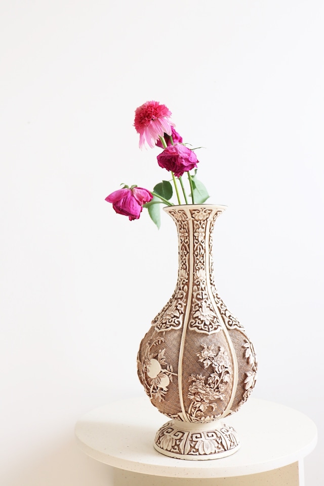 Art vase