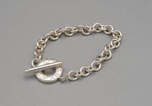 「Tiffany & Co.(ティファニー)」 Old Tiffany & Co.　Donut Chain　Toggle　Bracelet – Size  / Sterling Silver 925（オールドティファニー　ドーナツチェーン　トグル　ブレスレット（・シルバー925）