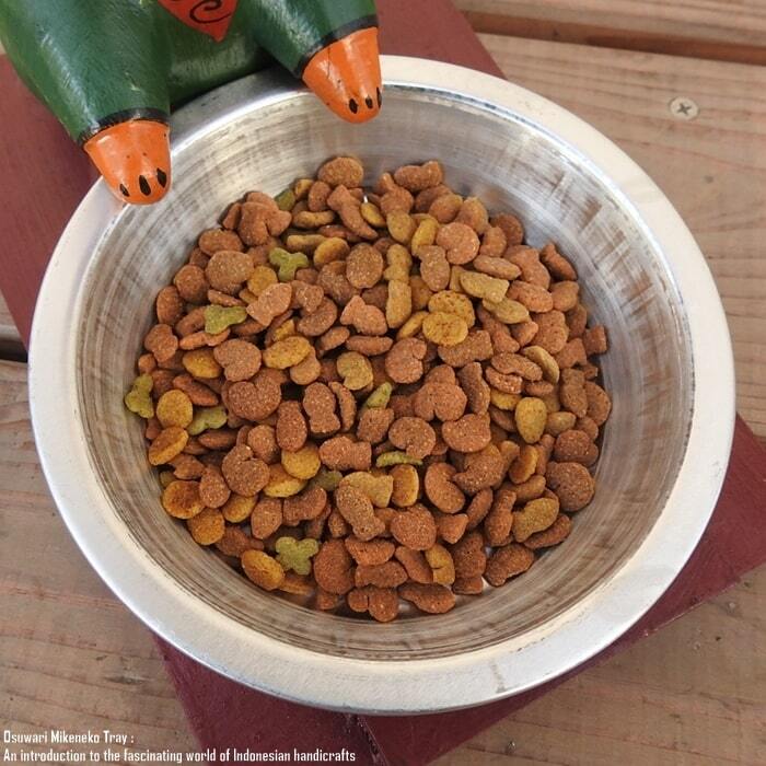 お座り三毛猫 餌入れ フードボール キャットフード トレー エサ入れ 水