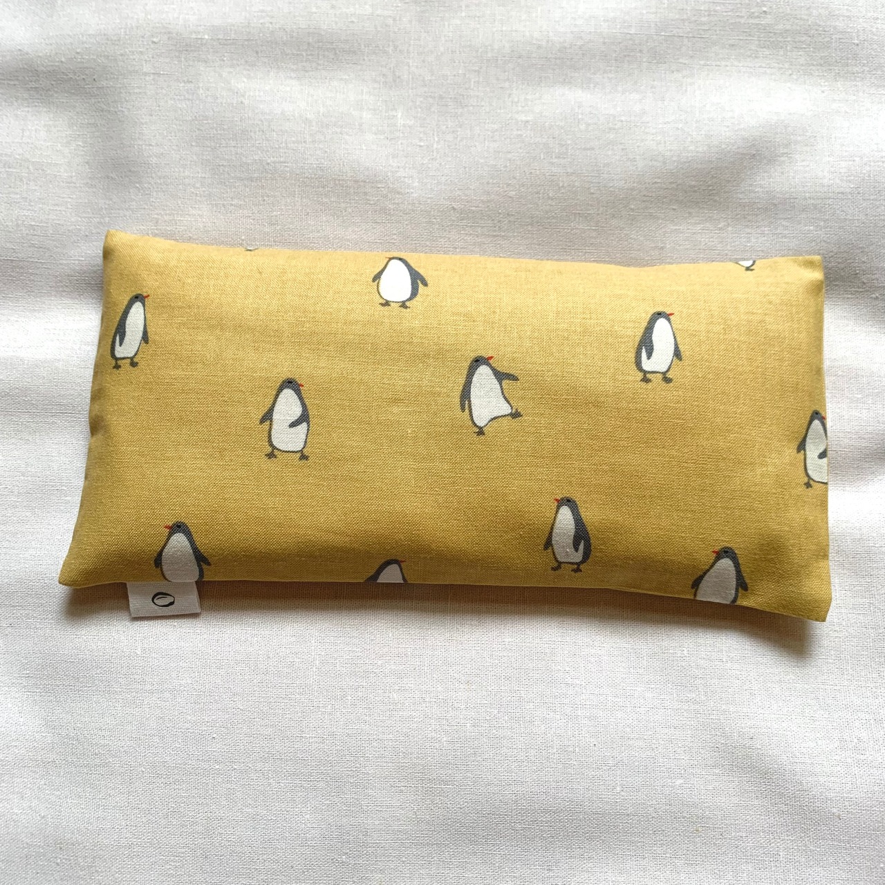 《アイカイロ／アイピロー》米ぬか・玄米カイロ（選べるハーブ）ペンギン柄　カバー付