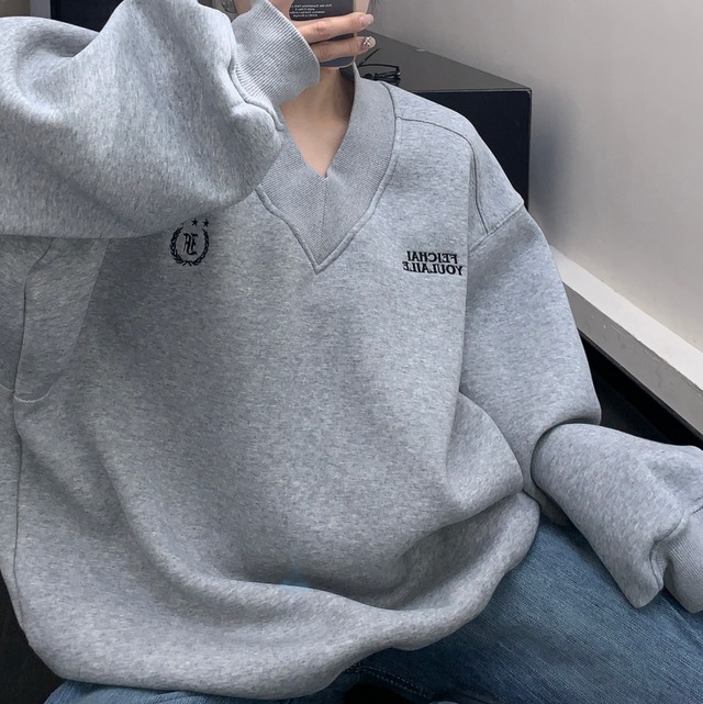 logo V-neck sweatshirt　ロゴVネックスウェットシャツ　J1564