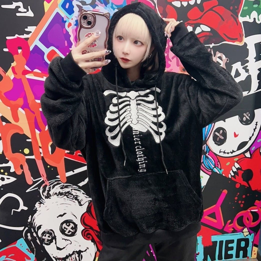 先着39点限定サンキュープレゼント》全刺繍ふわもこプルオーバー