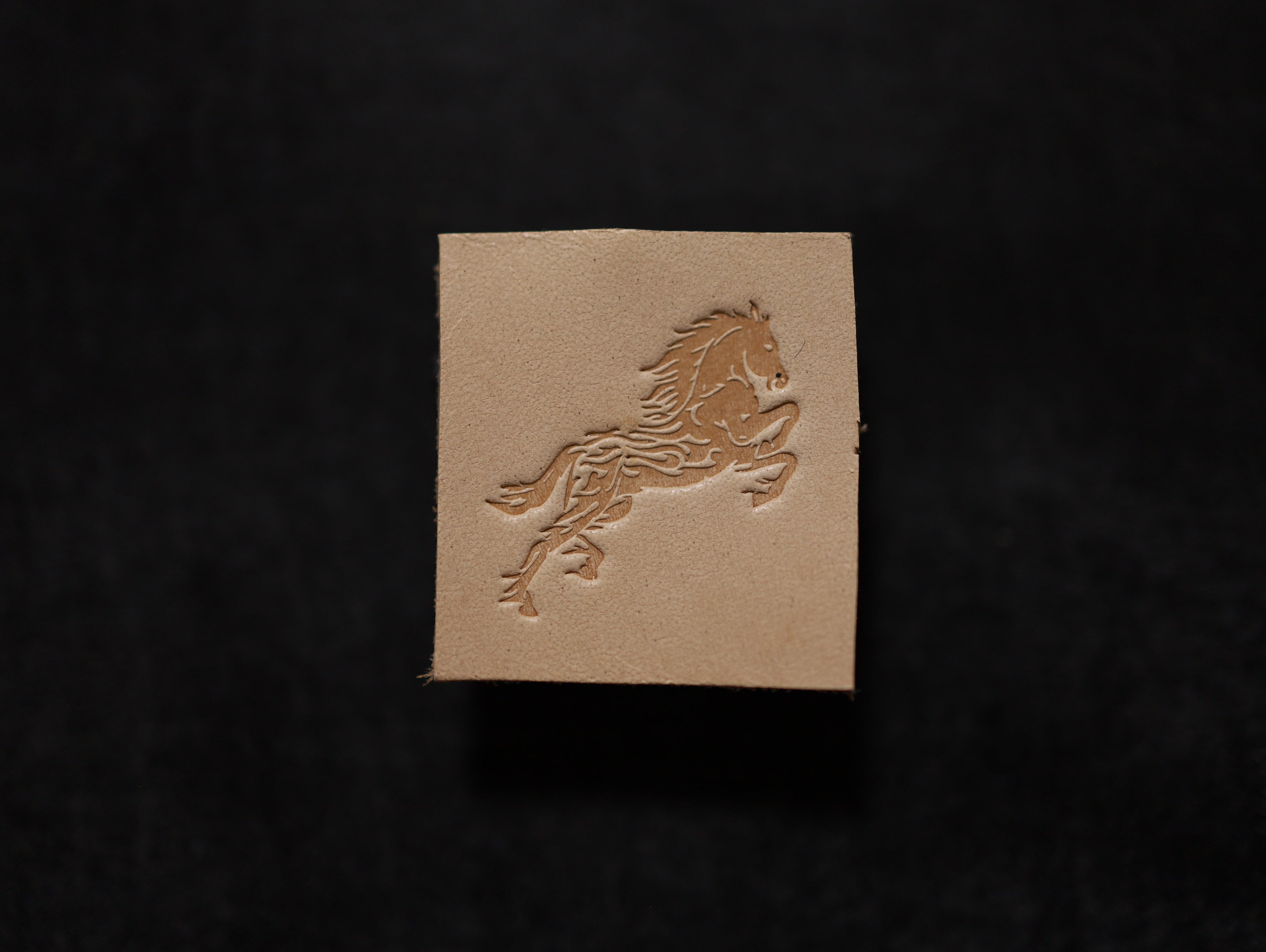 【アクリル刻印】炎の馬 トライバル　　レザークラフト用