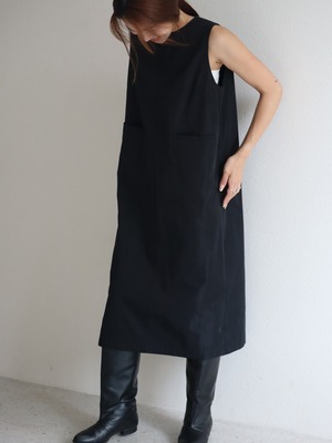essential form jumper skirt