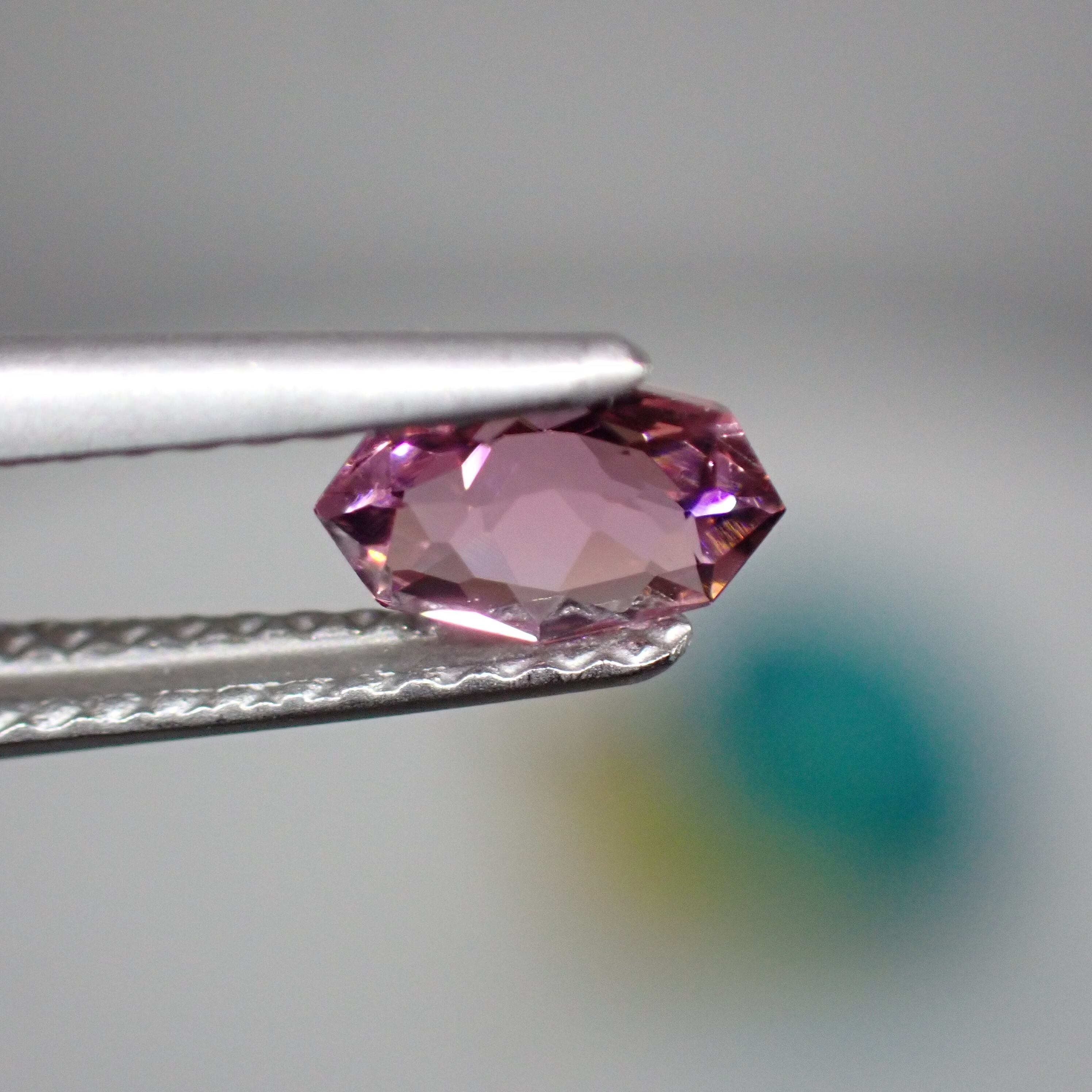 落ち着いたおしゃれな色☆キラキラのピンクトルマリン 0.457ct | 宝石