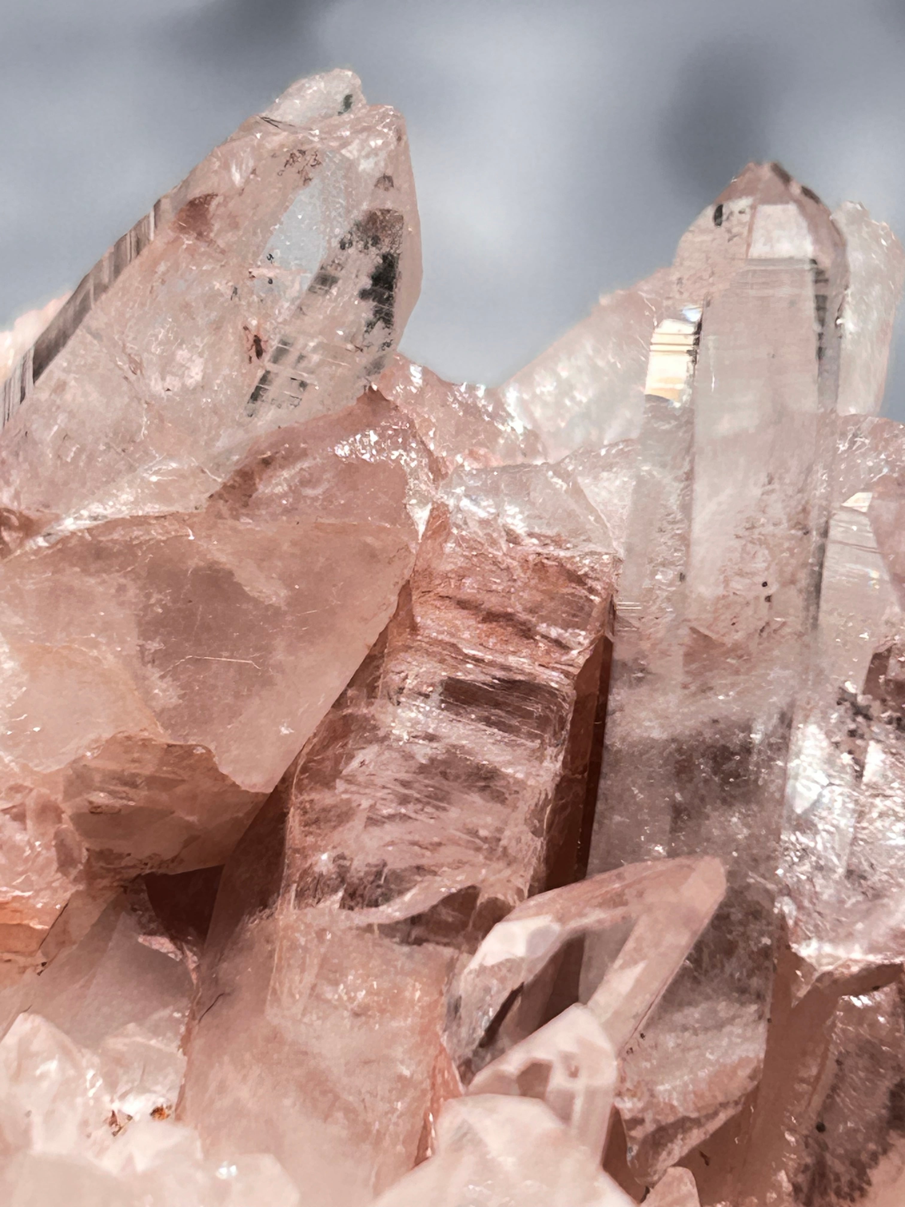 ピンクレムリアン クラスター 虹あり キラキラ 天然石 置物 インテリア