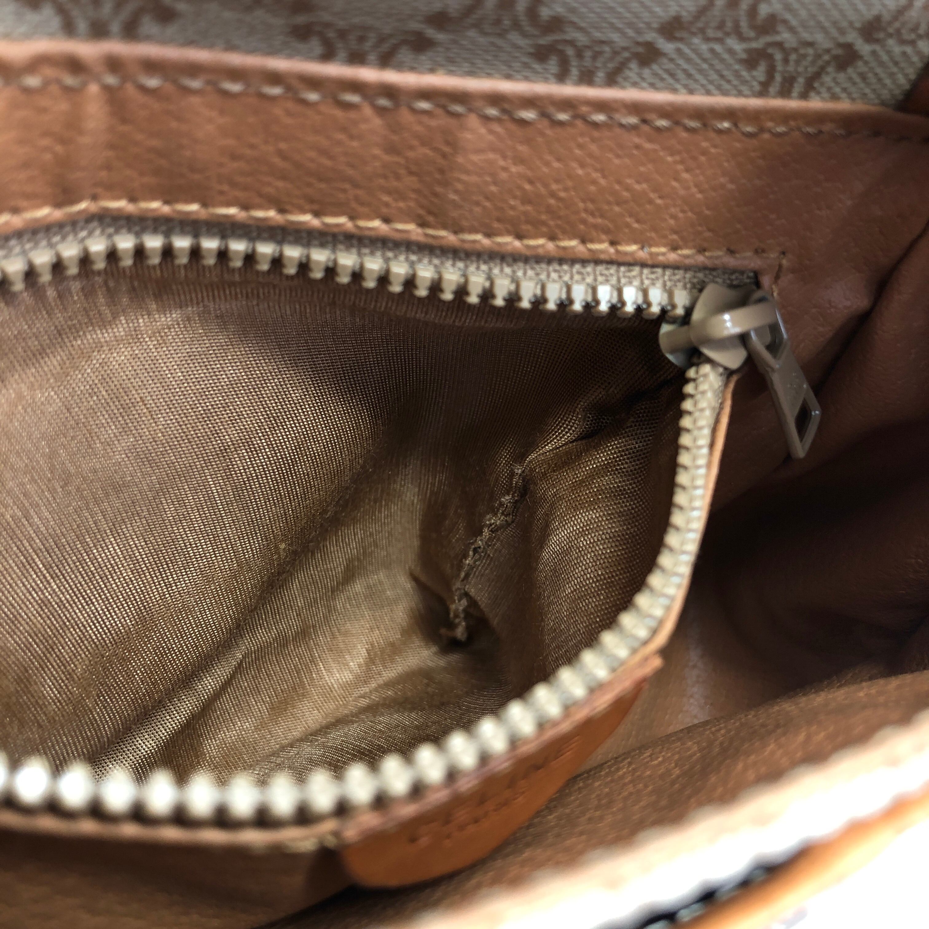 CELINE セリーヌ ショルダーバッグ ベージュ ブラゾン型押し PVCレザー