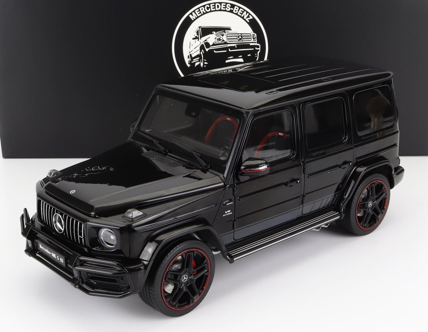 1/18ミニカー Mercedes-Benz AMG G63-