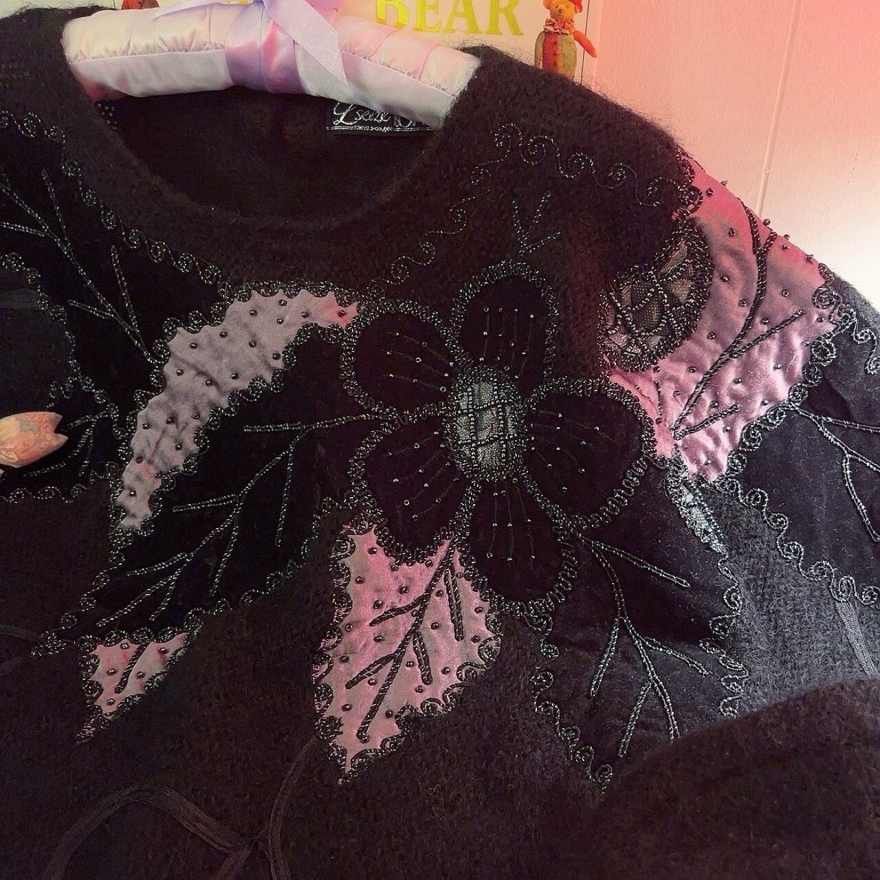 beads flower black dolman sweater