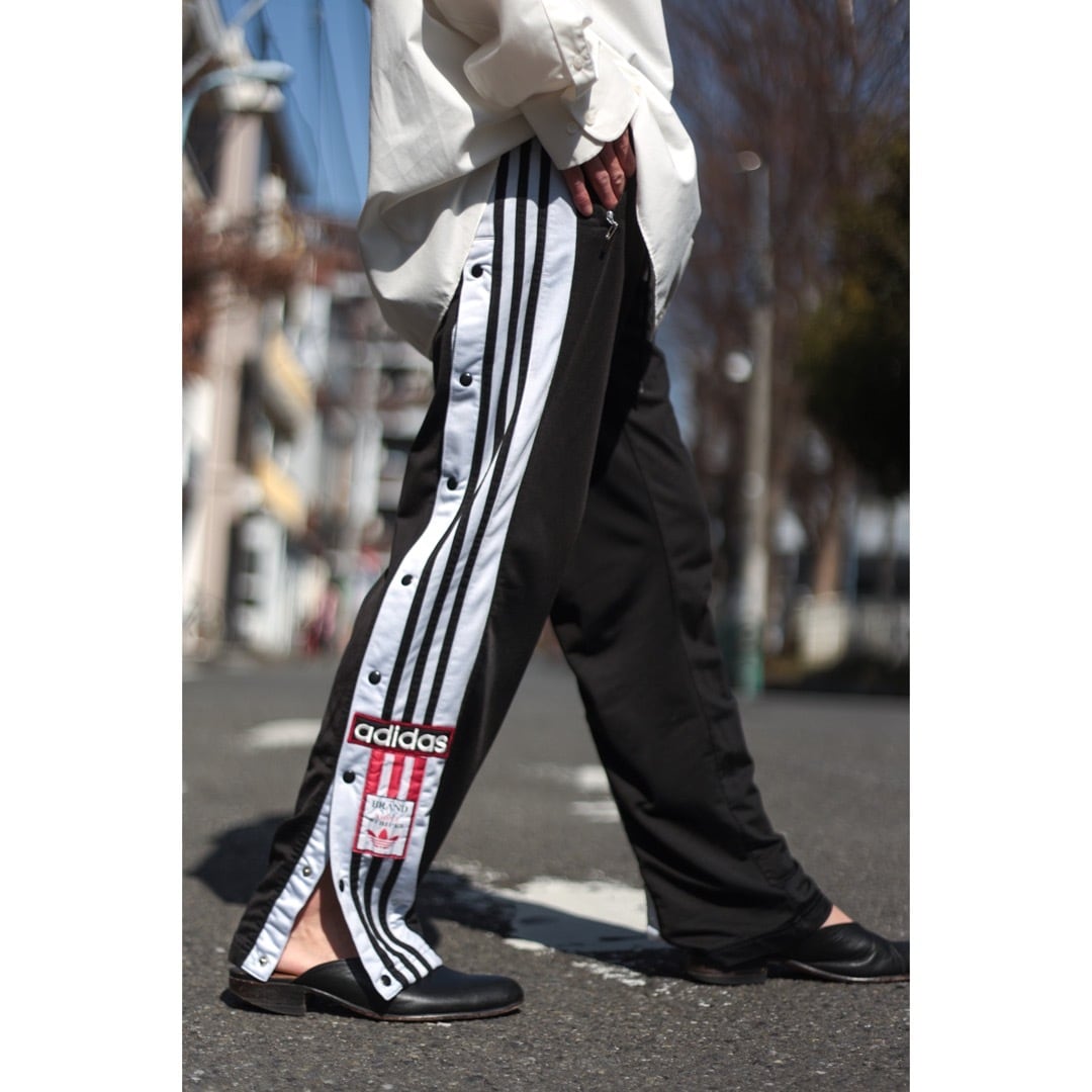 ADIDAS サイドスナップボタン&ラインデザイン ジャージートラック 