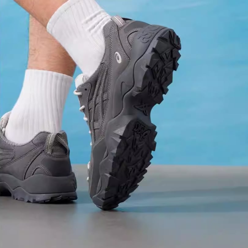 日本未入荷 ASICS アシックス ゲル ピカクス グレー GEL PICKAX