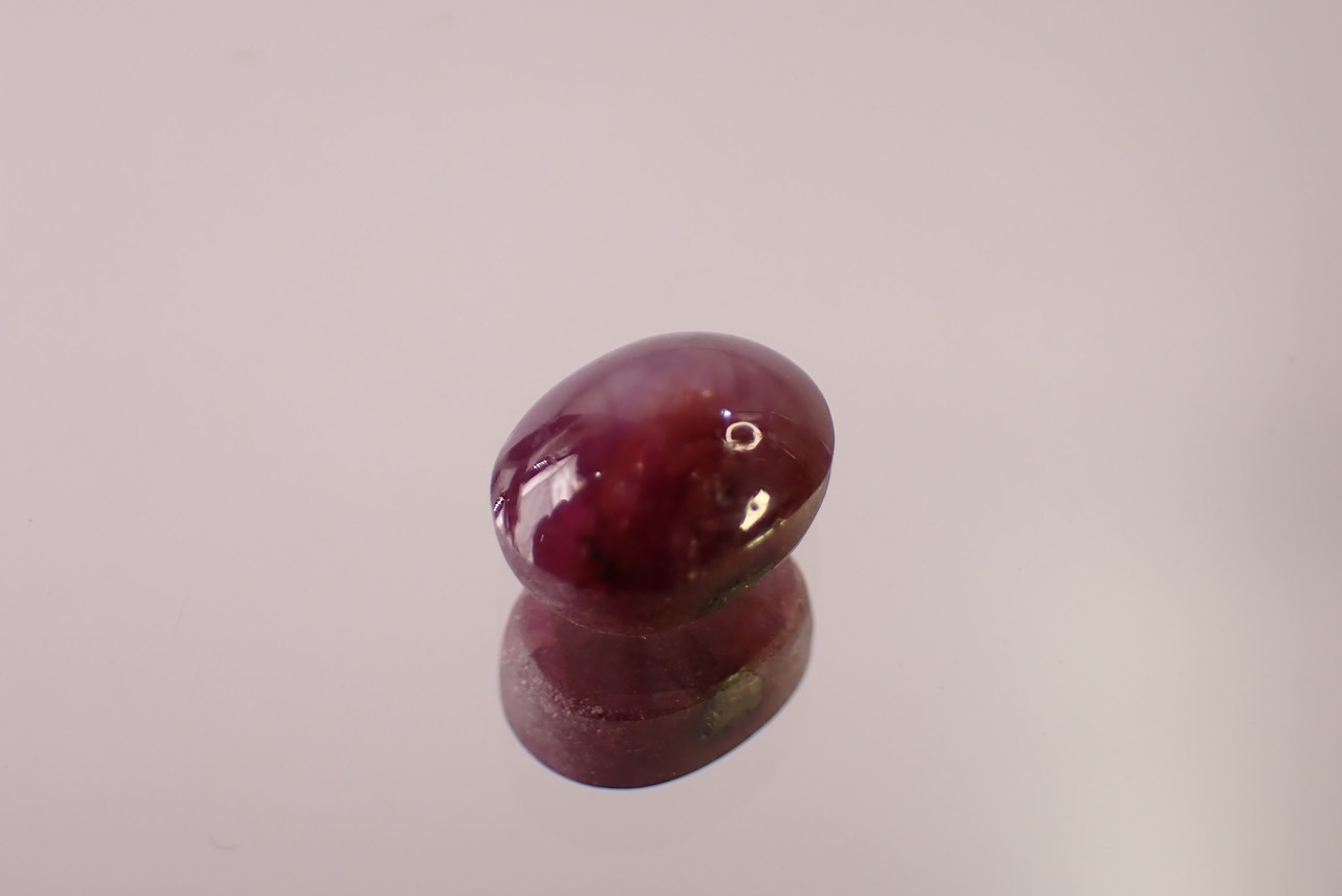 スタールビー(非加熱)　3.94ct　[D11‐434]