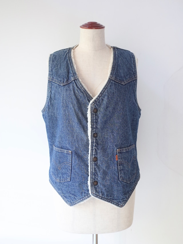 70s Levi's denim boa vest