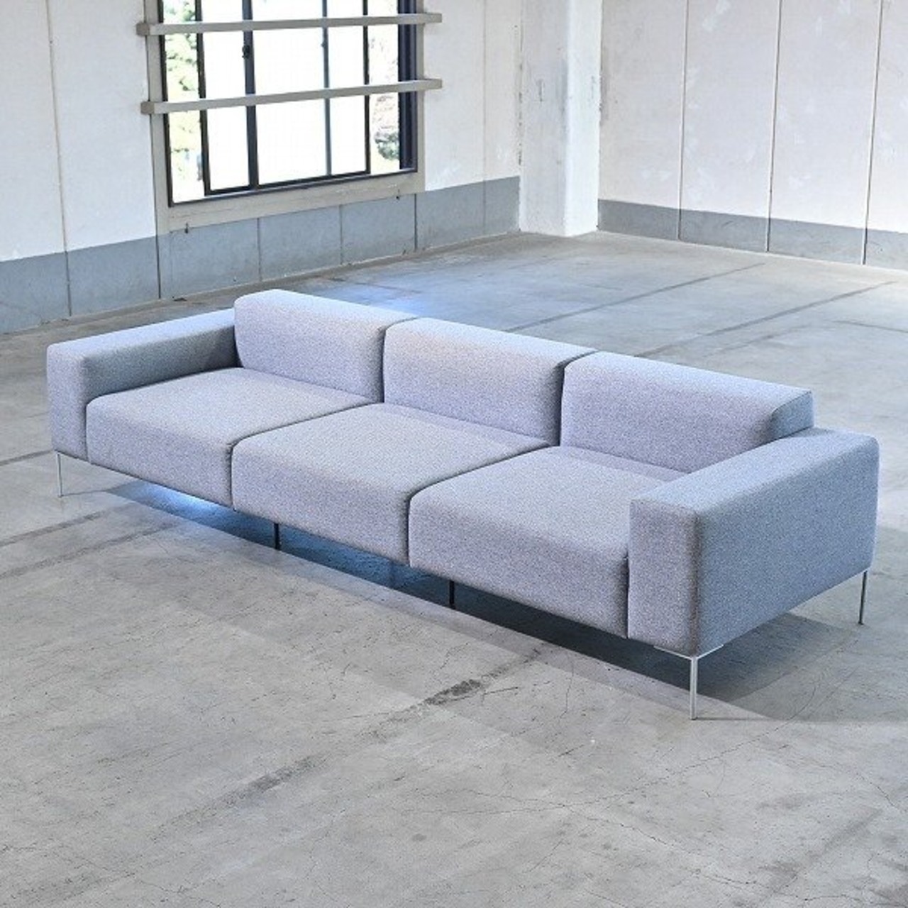 Boy 57万「N504」3シーターソファ リビング ダイニング ホテル ロビー オフィス 待合室 客間 店舗 カフェ テラス 3人掛け ボイ