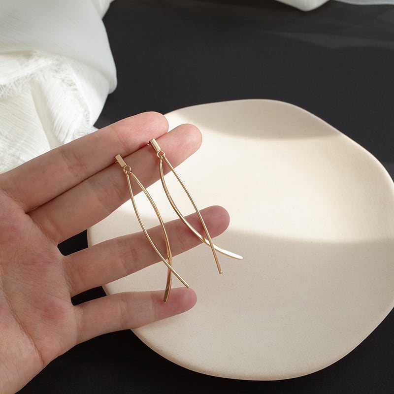 ゴールドロングタッセルピアス 10786 | Raycia