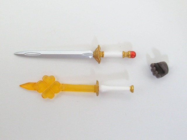再入荷【1136】 ラフタリア 小物パーツ 剣２種　ねんどろいど　※注意事項あり