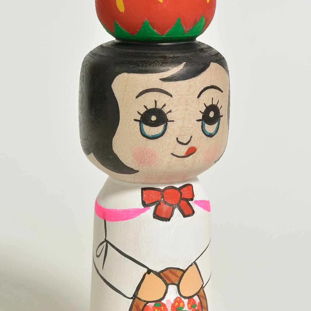 いちご乗せこけし 約4寸 約12cm 北山真由美 工人（津軽系）#0067