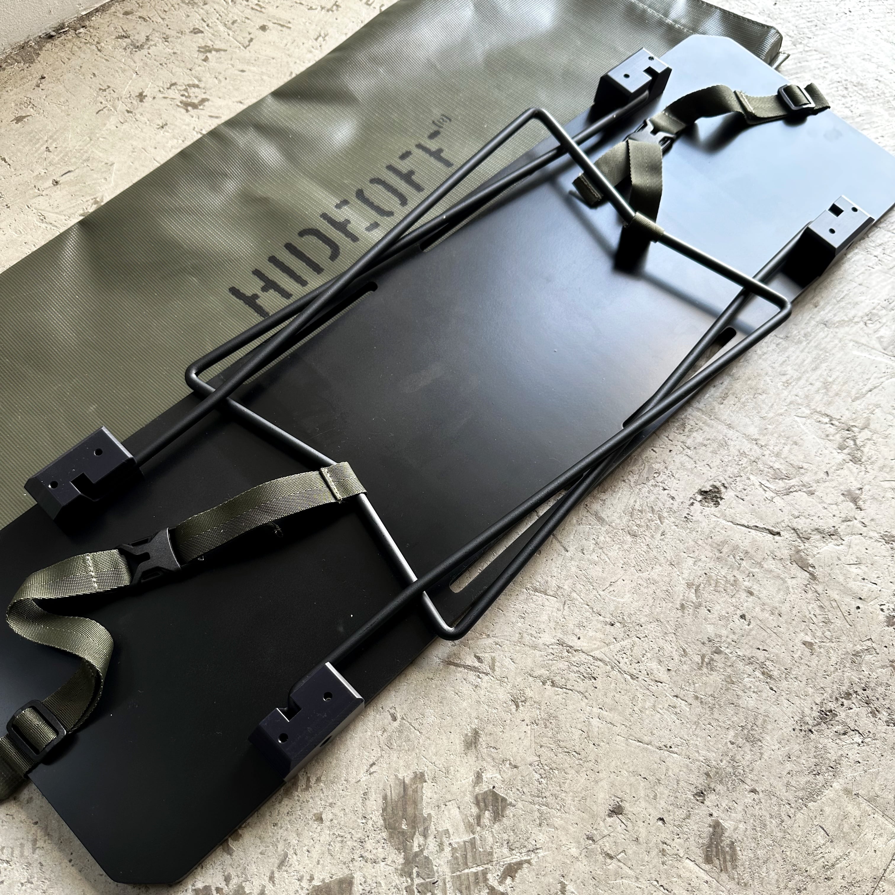 Hide Off ソロテーブル Military 1P TABLE HIGH BLACK | full of life