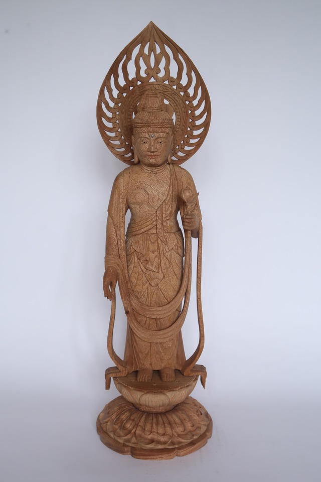 Shō Kannon Bodhisattva ― A Wood Sculpture by Nozomu Mori