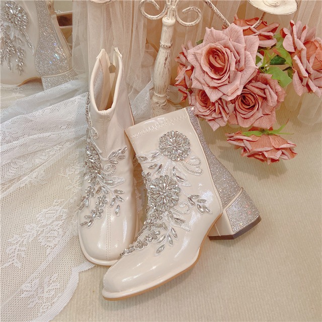 きらめく月下の花束 ― ビジューレースブーツ■A14