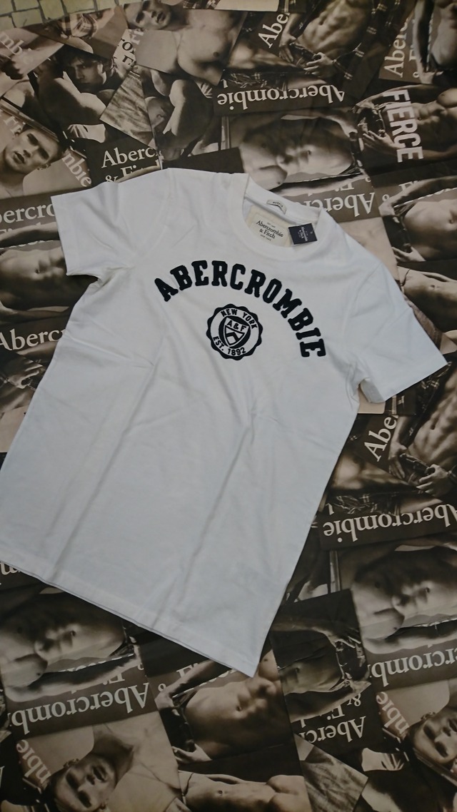 Abercrombie&Fitchメンズ　ＴシャツMサイズ