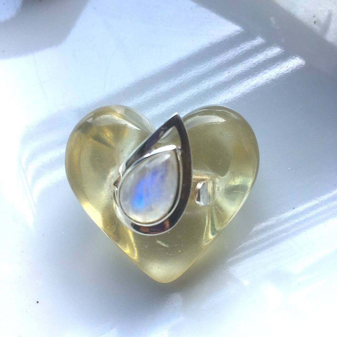 【SV925】✦6月の誕生石✦⋆.·レインボームーンストーンリング⋆.·Luna 月雫 .·✦