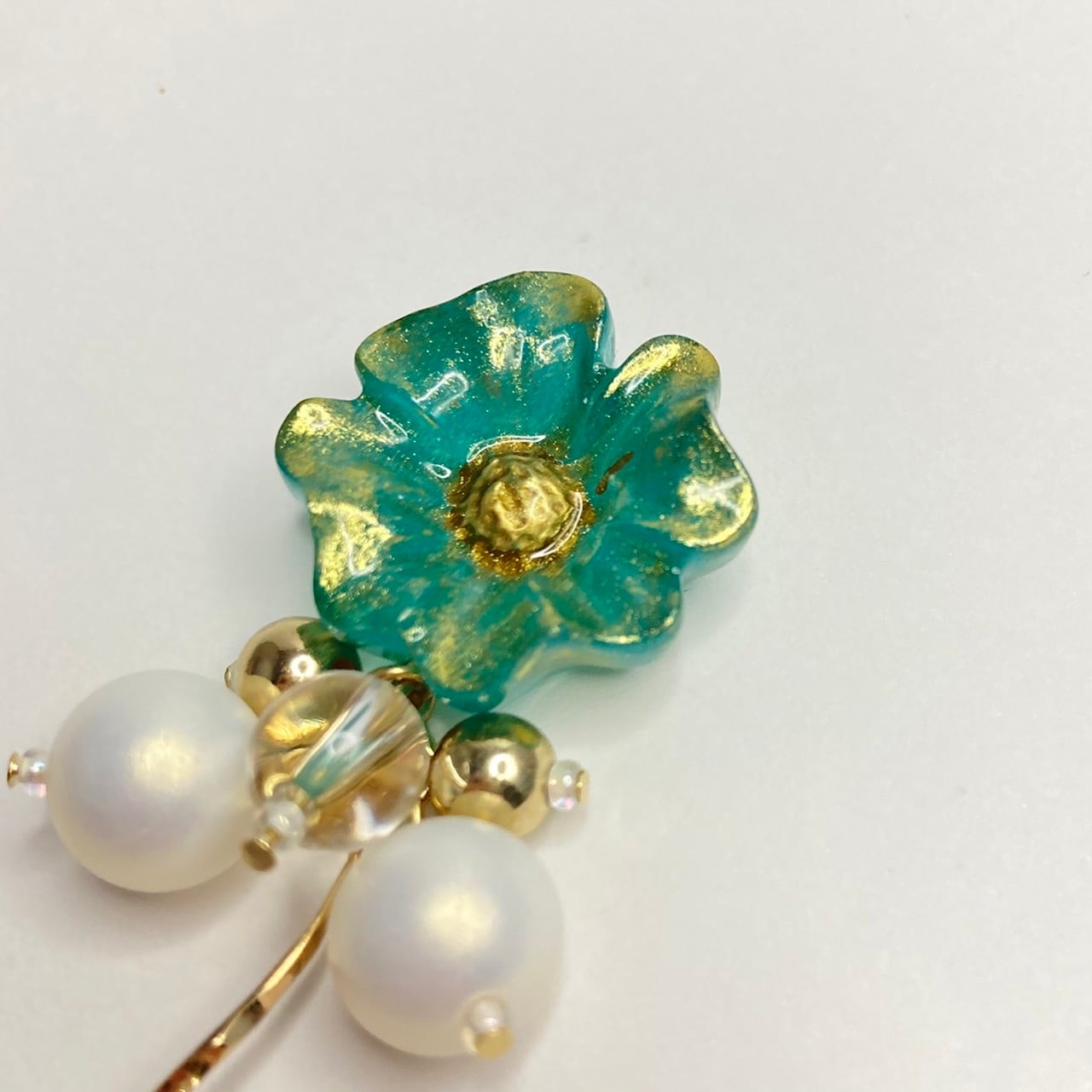 ピアス or イヤリング 】 フラワー レジン アンティーク 風 ニュアンス