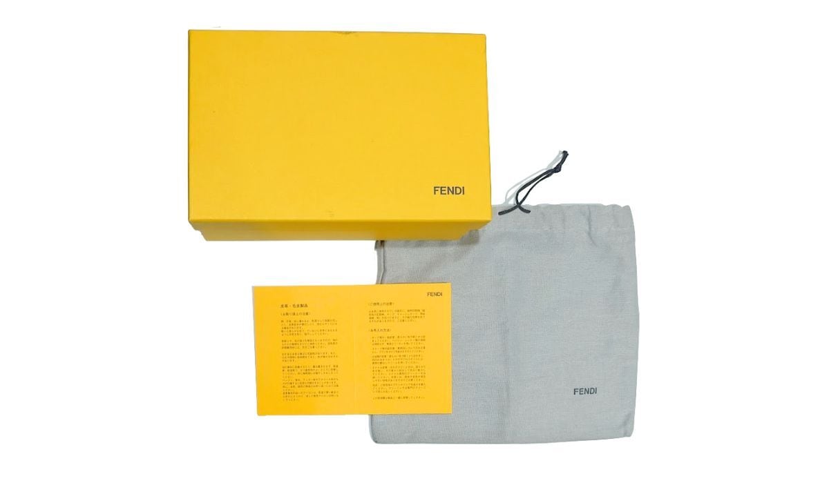 FENDI フェンディ ポンポン チャーム バッグチャーム キーホルダー