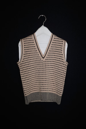 pelleq - double patterned vest