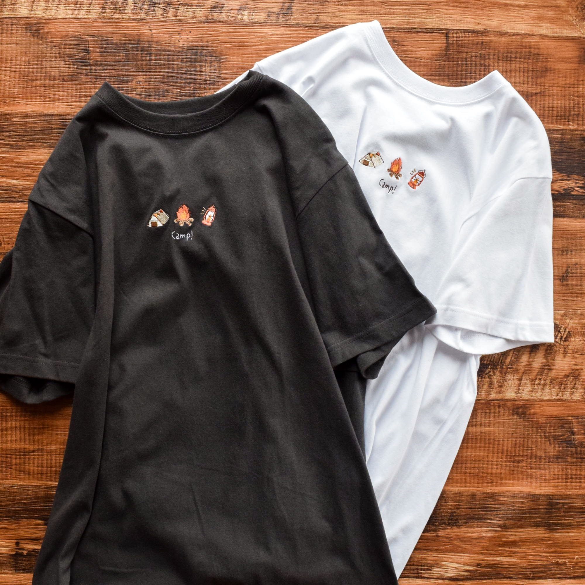Camp!刺繍Tシャツ【選べる4色】メンズ レディース トップス キャンプ