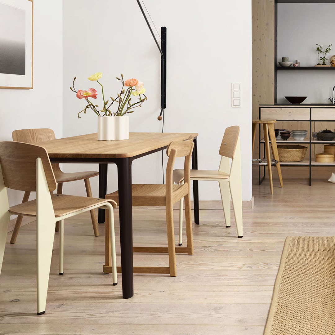 スタンダード チェア ブランコロンブ［ ヴィトラ ］ | REAL Style