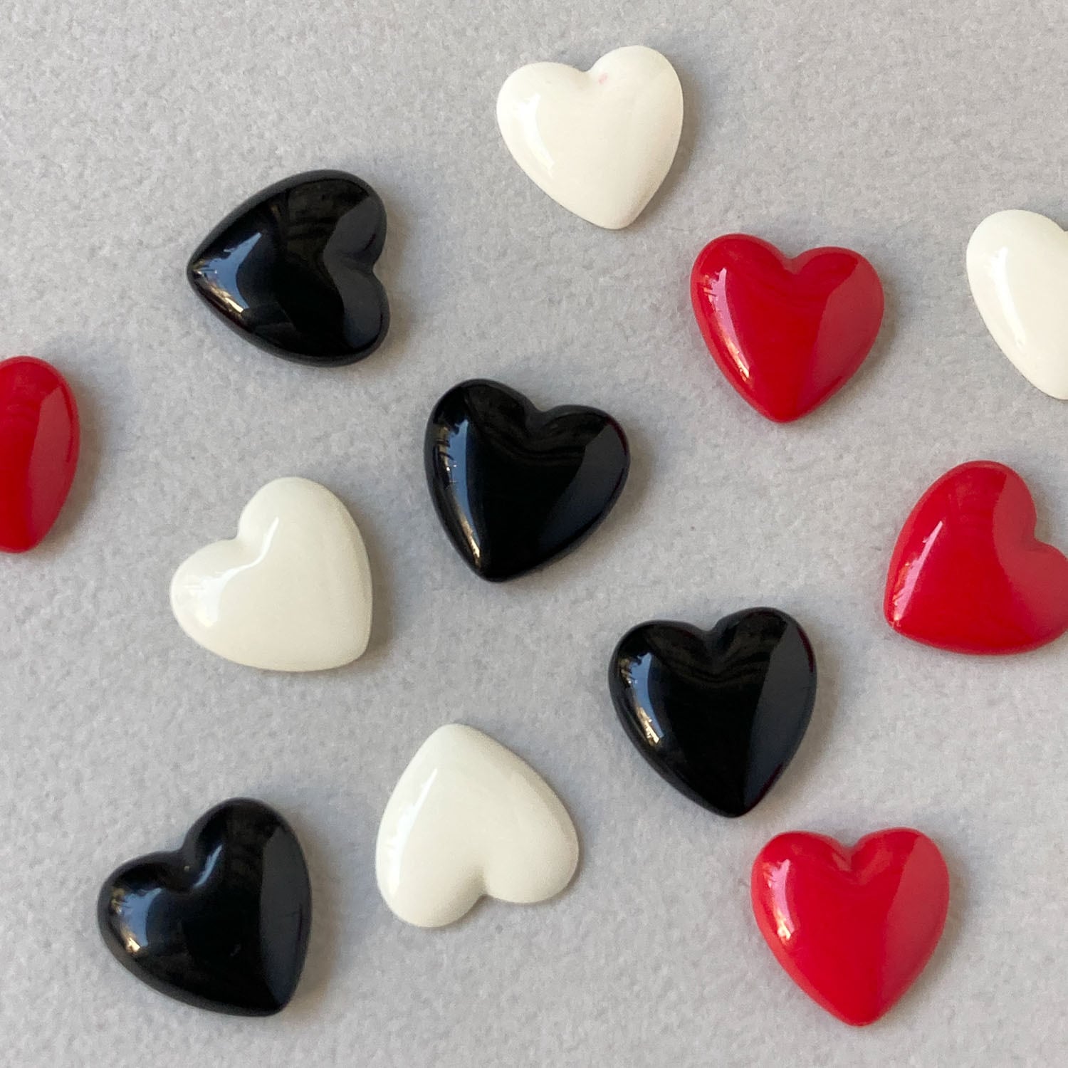 シンプルぷっくりハートのデコパーツパック（4p） | Dua-アクセサリー