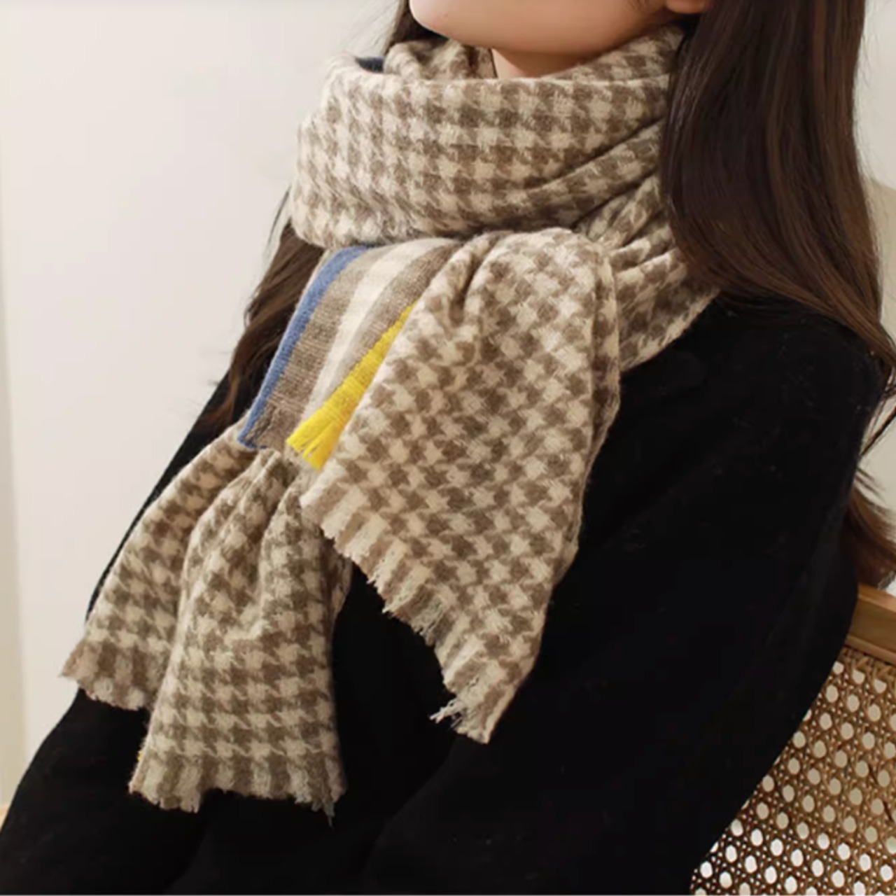千鳥格子柄 ウール混紡 フリンジ付き マフラー 00039・画像5