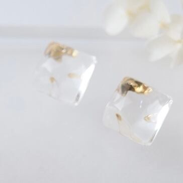 とろける氷ピアス 透明クリア 夏 サージカルステンレス 金属アレルギー  