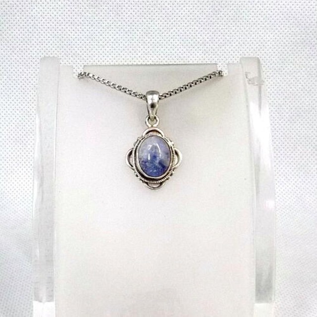 シルバー９２５製幻想的な輝きのブルームーンストーントップ61