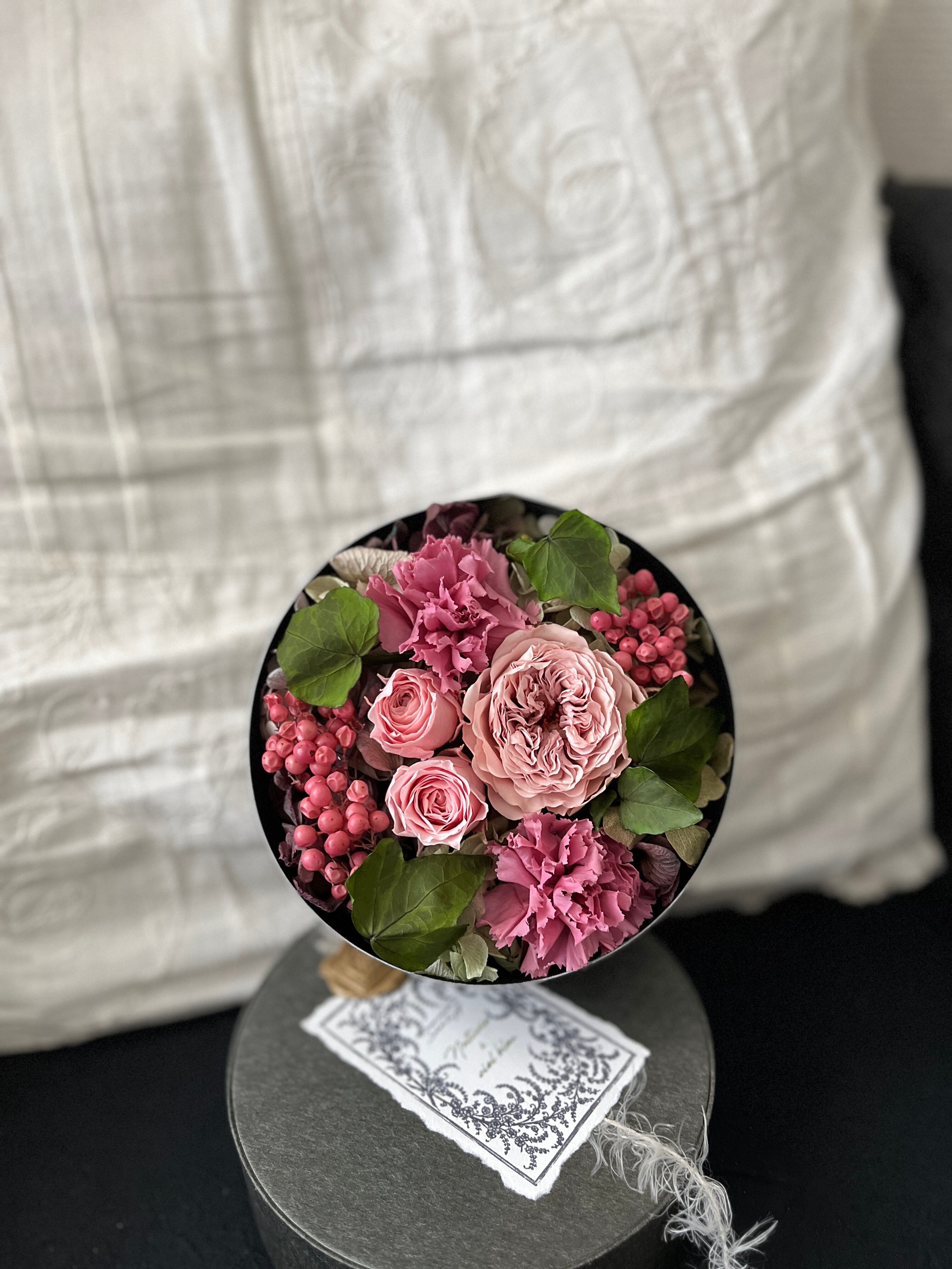 壁に掛けられる- 大人ピンクのボックスフラワー | ciel bleu【シエル