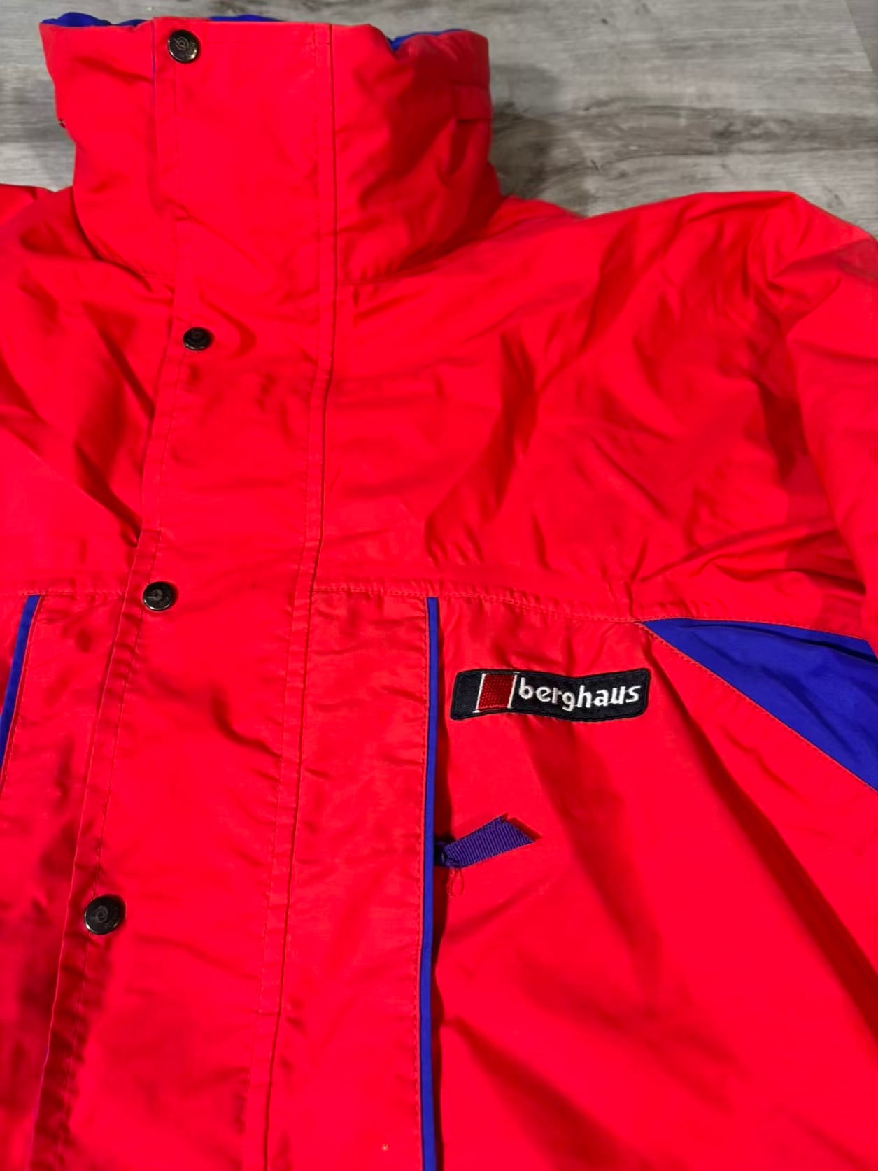331【Berghaus】WHITE HEAT / UK製 / 赤×青 スキージャケット（表記