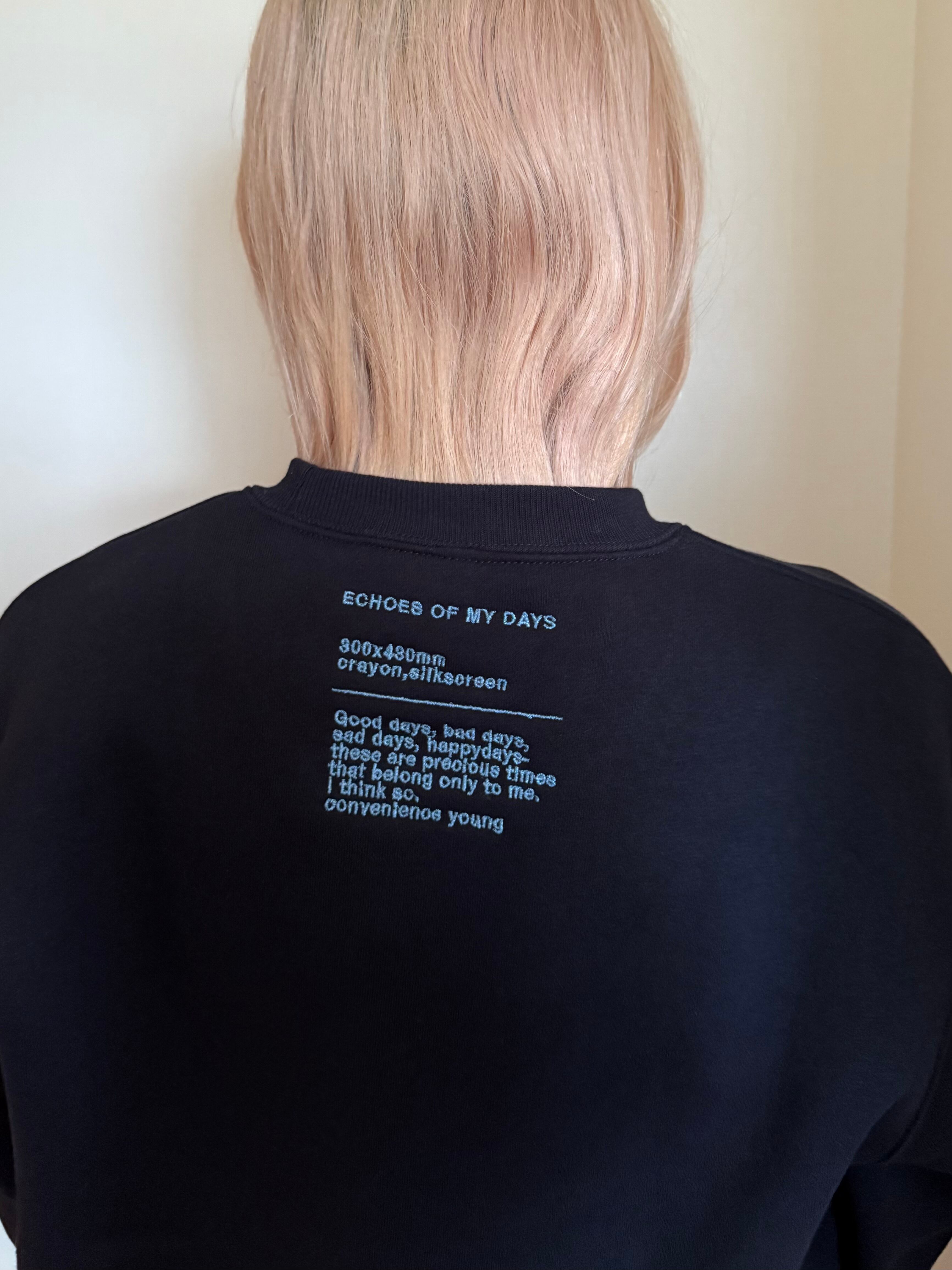 ECHOES OF MY DAYS SWEAT : NAVY | CONVENIENCE YOUNG