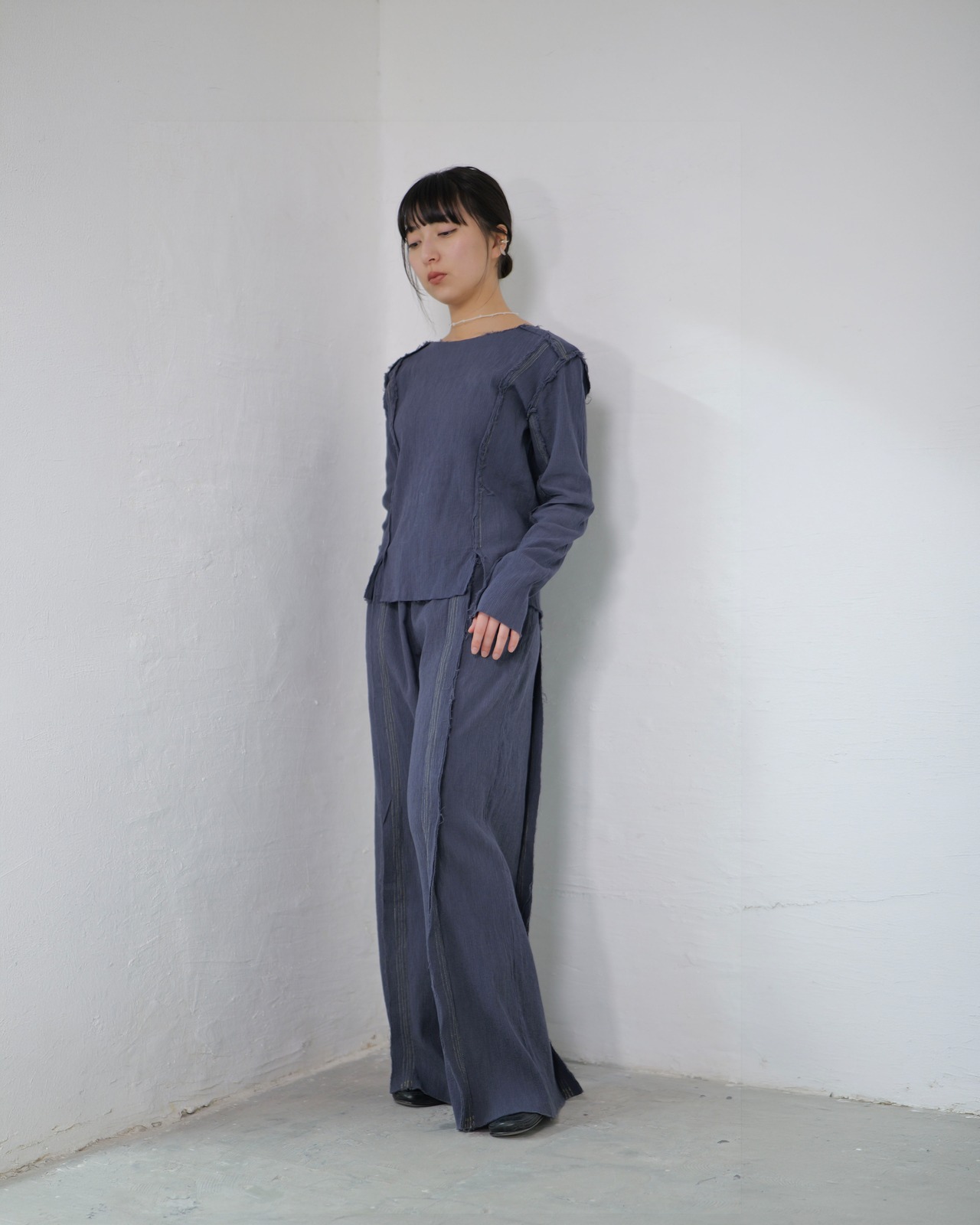 kotoha yokozawa - Azumadaki Yoryu Long Sleeve Tee ：Ikasumi｜東炊き製品染め／楊柳コットン／パネル切替