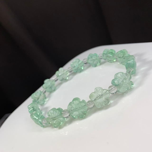 フローライトお花ブレスレット