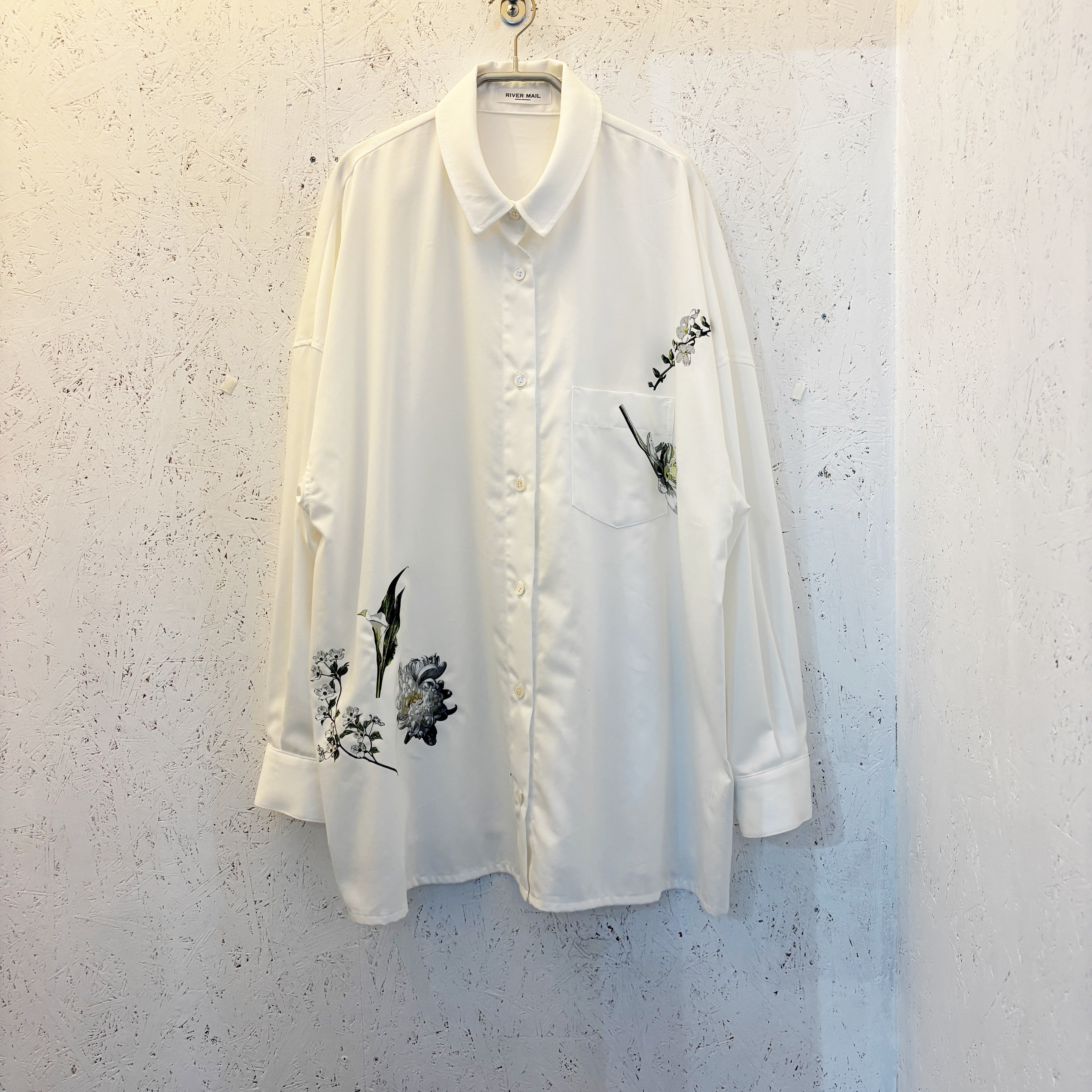 【White Flower Over-Shirt】